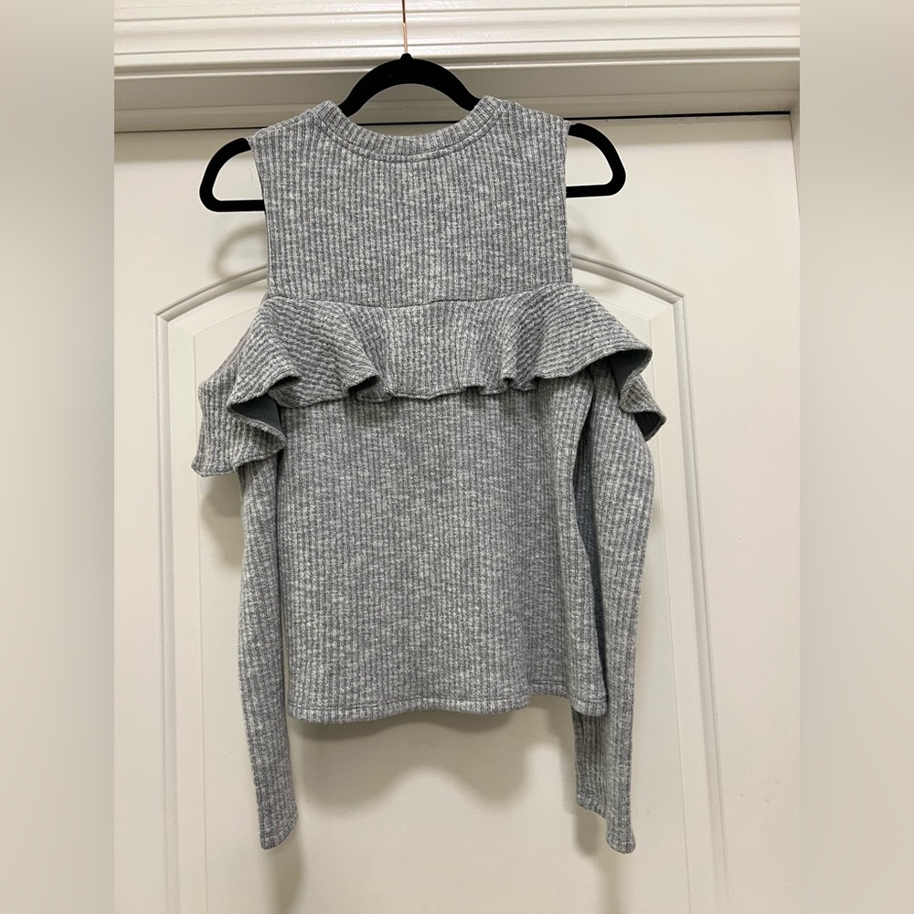 NWOT Saylor Ruffle Cold Shoulder Sweater - Picture 4 of 8